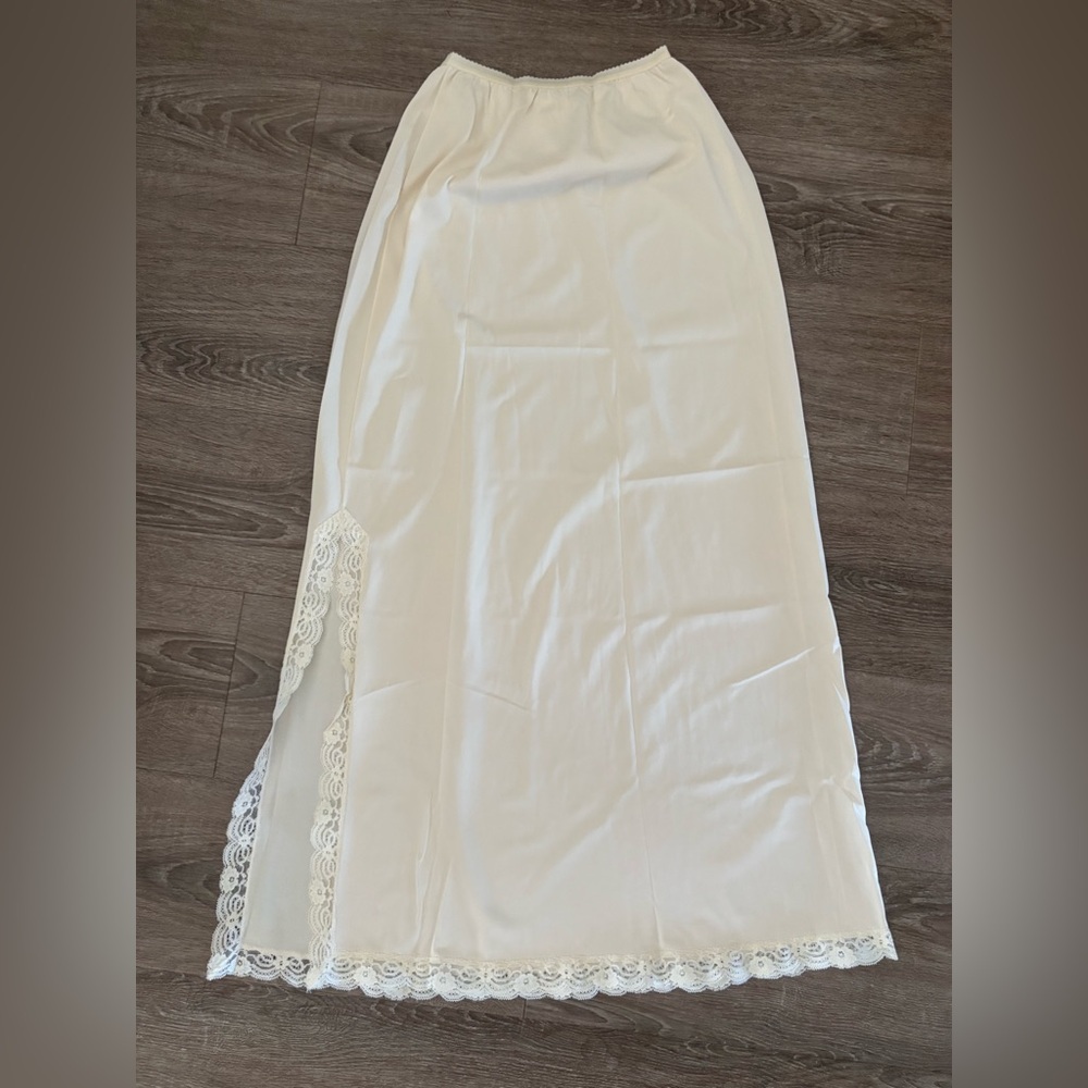 Vintage Half Slip Long Lace IVORY Sz S Shadow Line Small Maxi